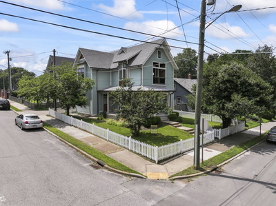 2115 Grantland Ave
