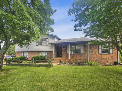 108 Islandia Ct, E