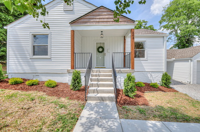 203 W Cedar St