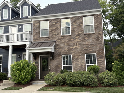 1072 Emery Bay Circle