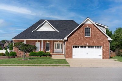 1541 Edgewater Ln