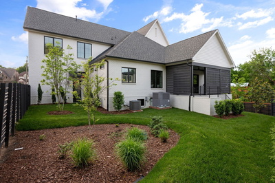 3916B Cross Creek Rd
