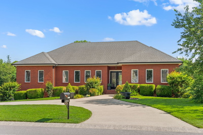 1404 Ambleside Dr