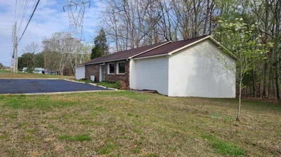 2826 Highway 100