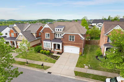 308 Valleyview Dr