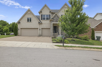 5074 Winslow Dr