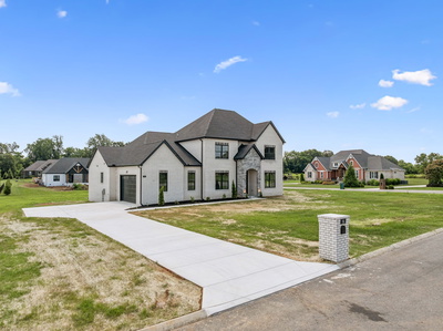 16 Blairmont Ct