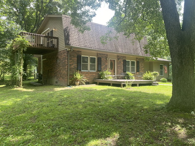 3240 Valley View Ct