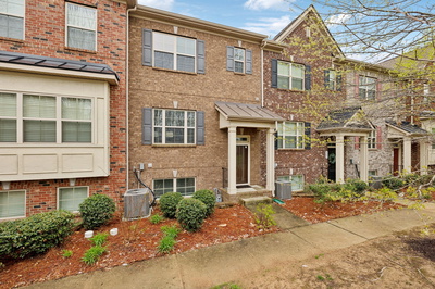 5545 Prada Dr