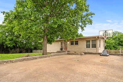 3405 Geneva Cir