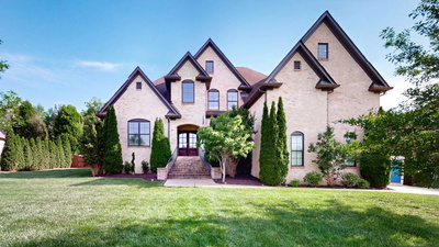 203 W Chandler Ct