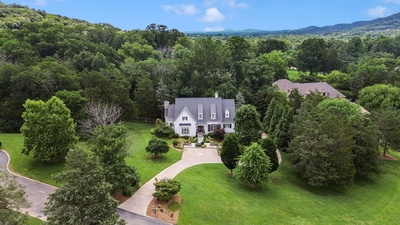 110 Balleroy Dr