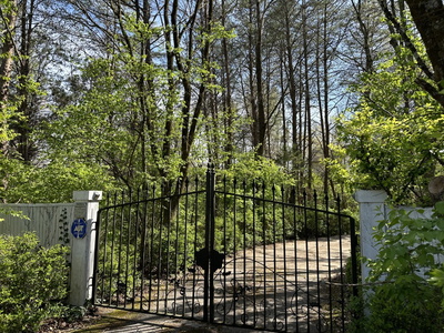 9665 Split Log Rd