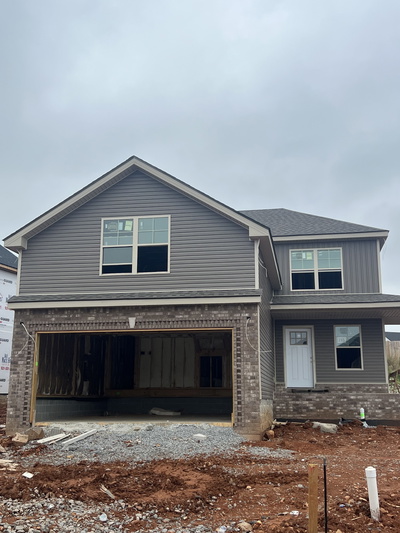 233 Cardinal Creek