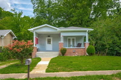 2511 Oak Street