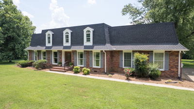 1048 Lakeshore Dr
