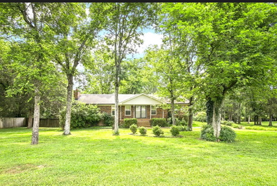 607 Clifton Dr