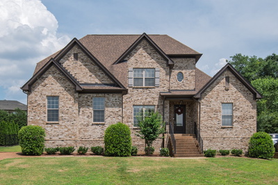1073 Lillian Ln