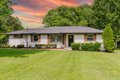 521 Lemont Dr