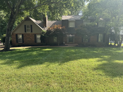 112 Natchez Dr