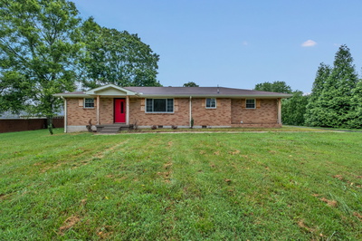706 Glen Oaks Dr