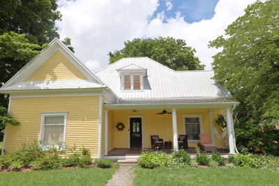 205 College St