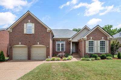 225 Cobblestone Lndg