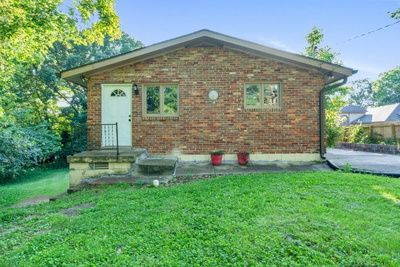 946 Greenwood Ave