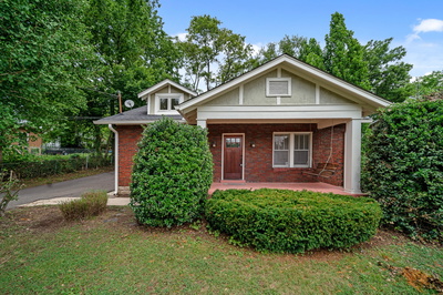 1710 Gale Ln