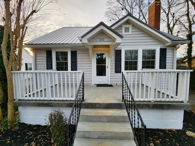 1830 Dimple Ct