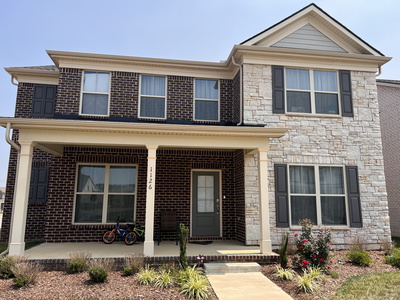 1126 Carlisle Pl