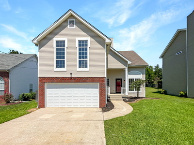 138 Waters Edge Ln