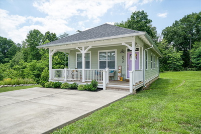 435 Juniper Dr