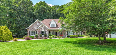 5912 Shelby Ln