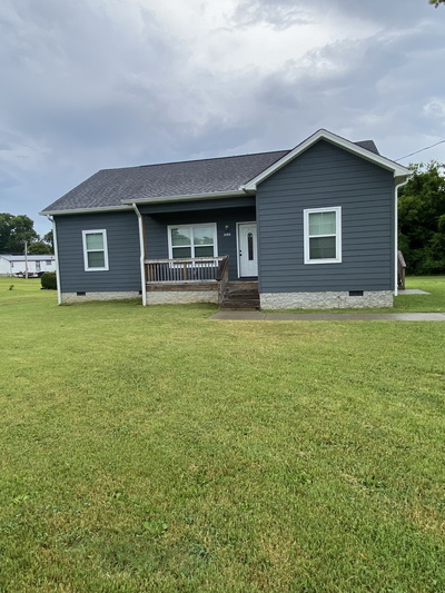 313 Hobbs Ave