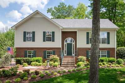 113 Oak Park Ct