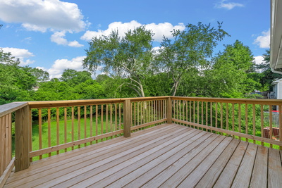 712 Green Valley Ct