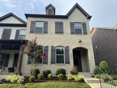 229 Claremont Ct