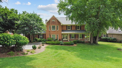 1561 Oxford Ct