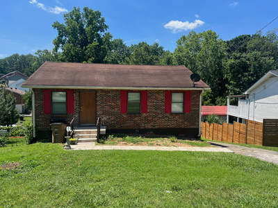 3869 Scotwood Dr