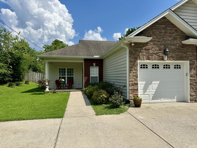 Exterior view of 1609A Merritt St in Old Hickory, TN
