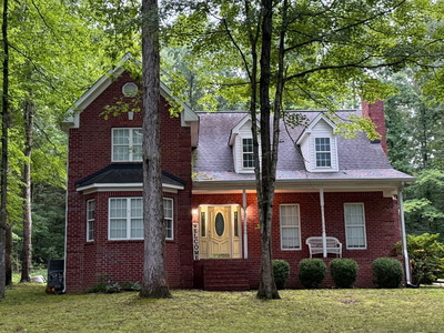 112 Hillwood Dr