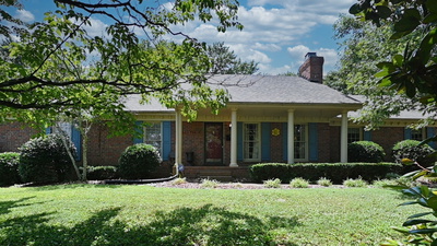 212 Connie Dr
