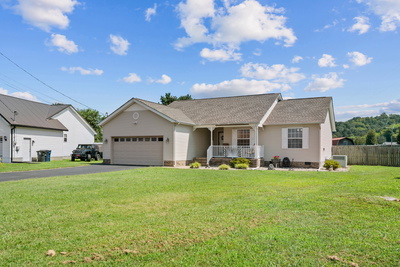 1620 Baucom Dr