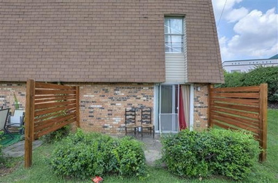 370 Wallace Rd