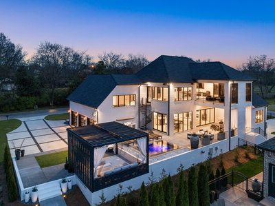 3037 Lakeshore Dr