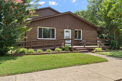 250 Donna Dr