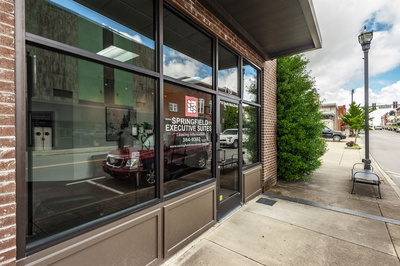 719 S Main St