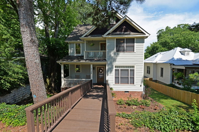 1128 W Mississippi Avenue