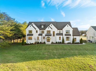 105 Stillwind Ct